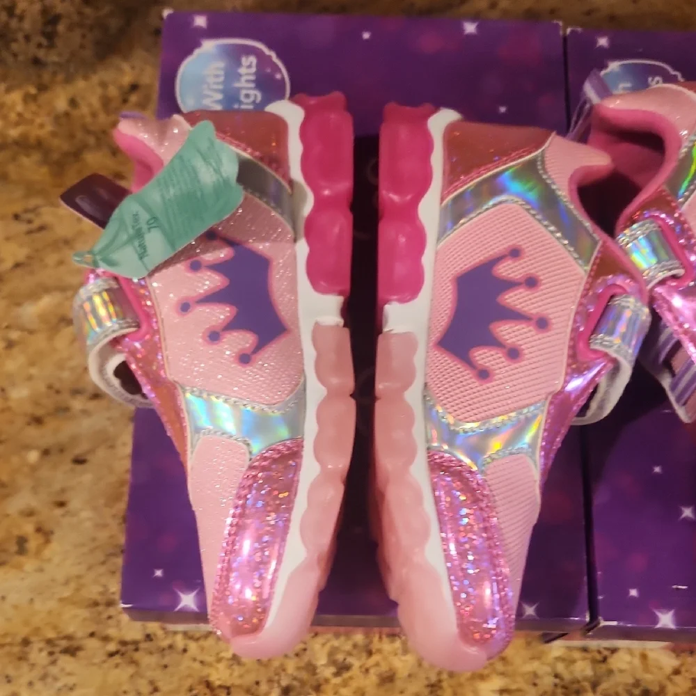 DISNEY PRINCESS LIGHT-UP Sneakers.  NEW In Box! Tiana Arial Cinderella & Jasmine